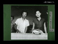 藏品(在廚房內親自造菜(影本))的圖片