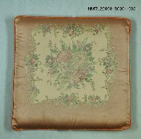 藏品(小沙發椅：軟墊)的圖片