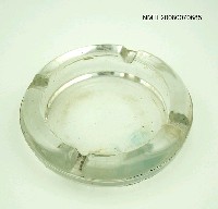 藏品(透明玻璃菸灰缸)的圖片