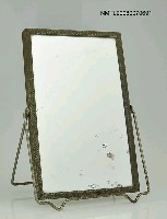 藏品(鐵製桌型立鏡)的圖片