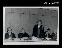 藏品(黃得時參與學術活動發言（一）五人照中有楊雲萍)的圖片