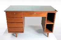 藏品(姚一葦書桌)的圖片