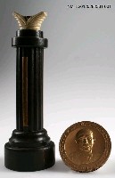 藏品(中山文藝獎獎座)的圖片