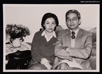 藏品(向明夫婦合照（室內）（翻拍照）)的圖片