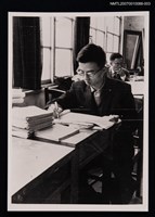 藏品(張健工作合照（翻拍照）)的圖片