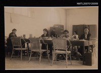 藏品(辦公室裡的劉枋)的圖片