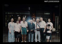 藏品(回老家員林（身著黑色西裝外套）)的圖片