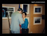 藏品(胡品清獲頒二等傑出教育勳章別胸針照)的圖片