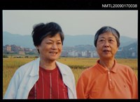 藏品(黃玉燕跟友人合影)的圖片