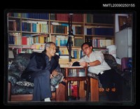 藏品(李牧與朋友對談時合照)的圖片