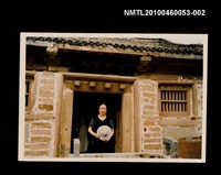 藏品(趙淑俠於古蹟中之獨照)的圖片