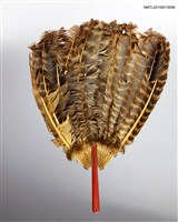 藏品(褐色羽毛扇子)的圖片