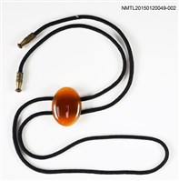 藏品(蔡德音童軍領巾圈（橢圓、黑繩）)的圖片