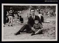 藏品(李一楠與琦君友人於戶外合照1-18)的圖片