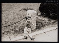 藏品(琦君家族照(李碩浩獨照)1-12)的圖片