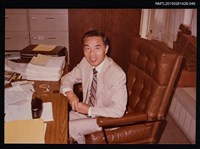 藏品(李唐基於辦公桌前獨照2-46)的圖片