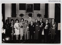 藏品(琦君領獎活動照5(1970年領獎照))的圖片