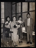 藏品(琦君訪韓活動照14(琦君與金社長夫人等人合照))的圖片