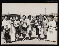 藏品(琦君訪韓活動照21(琦君與金社長夫人等人合照))的圖片