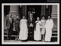 藏品(琦君訪韓活動照29(琦君與韓國文藝界人士合照))的圖片