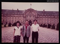 藏品(琦君夫婦歐遊照1（與友人於戶外合影）)的圖片