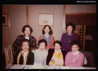 藏品(琦君與林海音、簡靜惠、鄧佩瑜等人合照1)的圖片