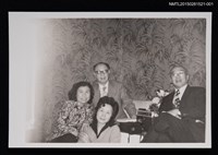 藏品(琦君與梁實秋、彭歌、黃肇珩等人合照1)的圖片