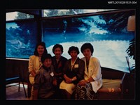 藏品(琦君出席第一屆海外華文女作家聯誼會照（琦君與胡為美、簡宛等人合照）4)的圖片