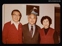 藏品(琦君夫婦與哈佛燕京圖書館館長吳文津夫婦等人合照（琦君夫婦與吳文津合照）8)的圖片