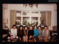 藏品(琦君與林海音、畢璞、劉咸思、鍾麗珠等人在林海音家中合照)的圖片