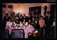 藏品(琦君與夏志清夫婦、王德威、趙淑俠等人合照)的圖片