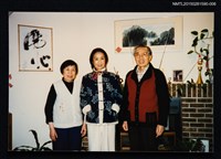 藏品(琦君夫婦與程明琤、譚煥瑛、張鳳等人合照（琦君夫婦與程明琤合照）6)的圖片