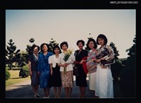 藏品(琦君與鮑曉暉、楊榕鸞等人合照3)的圖片
