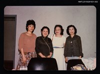 藏品(琦君與林海音、林太乙、夏祖麗、何凡、隱地等人合照（琦君與林海音、林太乙等人合照）2)的圖片