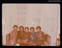 藏品(琦君與林海音、齊邦媛、殷張蘭熙等人合照1)的圖片