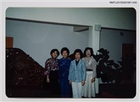 藏品(琦君與鍾麗珠等人合照)的圖片
