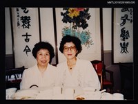 藏品(1989 琦君與文友餐聚合照5)的圖片
