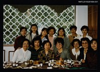 藏品(琦君與簡宛、簡靜惠、吳玲瑤等文友合照1)的圖片