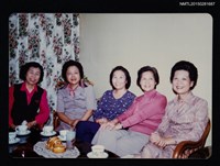 藏品(琦君與王琰如等文友合照)的圖片