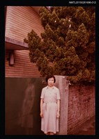 藏品(琦君夫婦與齊邦媛、詹悟、丁貞婉等人合照（琦君獨照）12)的圖片