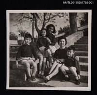 藏品(嚴友梅生活照1)的圖片