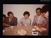 藏品(琦君與蔡文甫全家餐聚合照3)的圖片