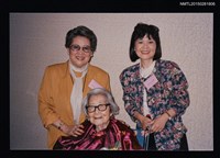 藏品(林海音與夏祖麗、蘇雪林合照)的圖片