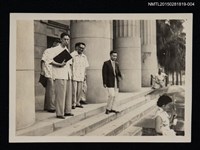 藏品(琦君夫婦與聶華苓等人合照4)的圖片