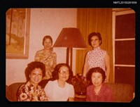 藏品(琦君與張秀亞、羅蘭、姚宜瑛等人合照)的圖片