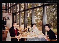 藏品(琦君夫婦與簡宛等人合照(琦君夫婦與簡宛合照)4)的圖片