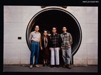 藏品(林海音與何凡、張至璋及外孫合照)的圖片