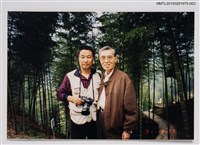 藏品(琦君夫婦與兒媳2001年返鄉大陸親友合照3)的圖片