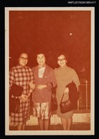 藏品(琦君與友人合照2-17)的圖片