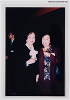 藏品(琦君與友人合照2-65)的圖片